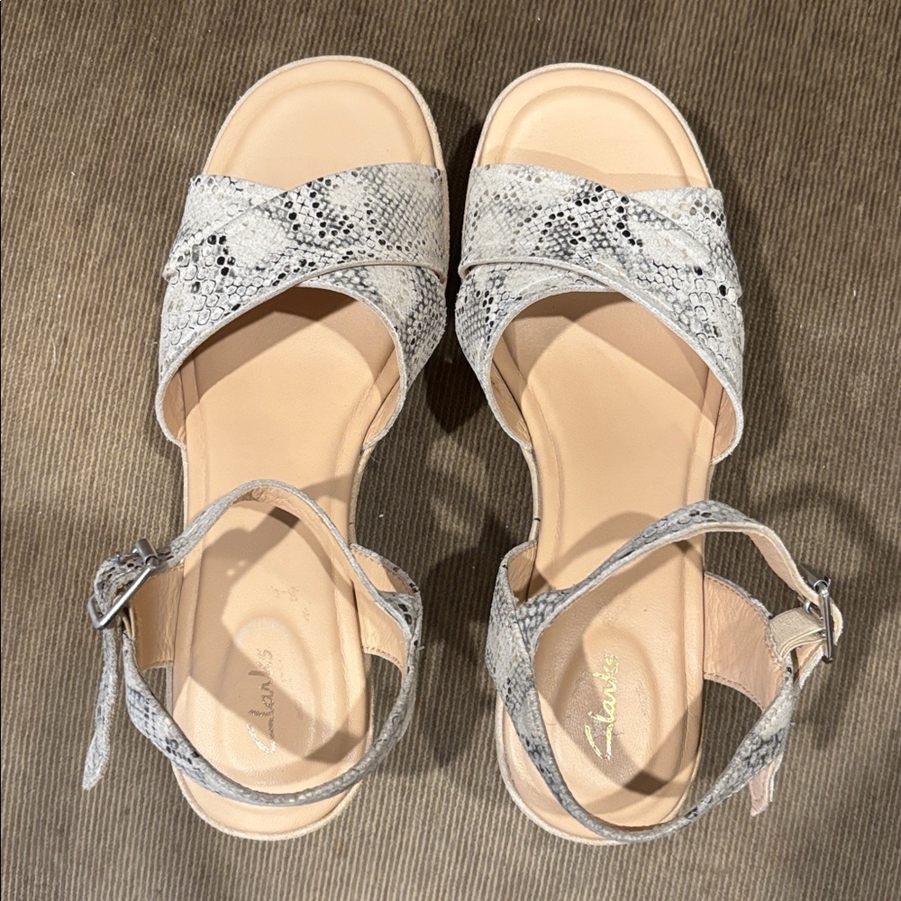 Clarks Maritsa 70 Strap Snake Print Platform Sandals- 7 - Picture 3 of 8